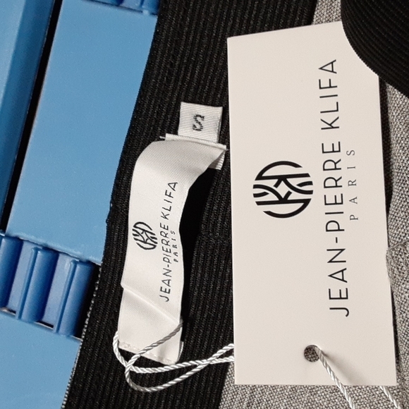 𝅺JEAN-PIERRE Klifa PARIS. Size small, black/white plaid with silver thread. - Picture 6 of 6